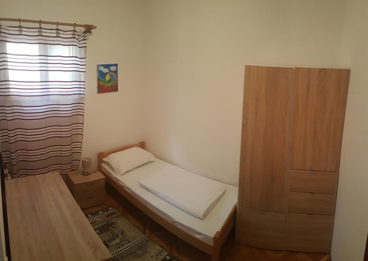 Apartments Ana And Vesna Pula Zewnętrze zdjęcie