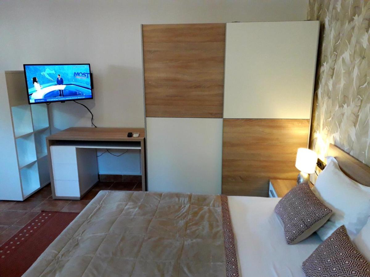 Apartments Ana And Vesna Pula Zewnętrze zdjęcie