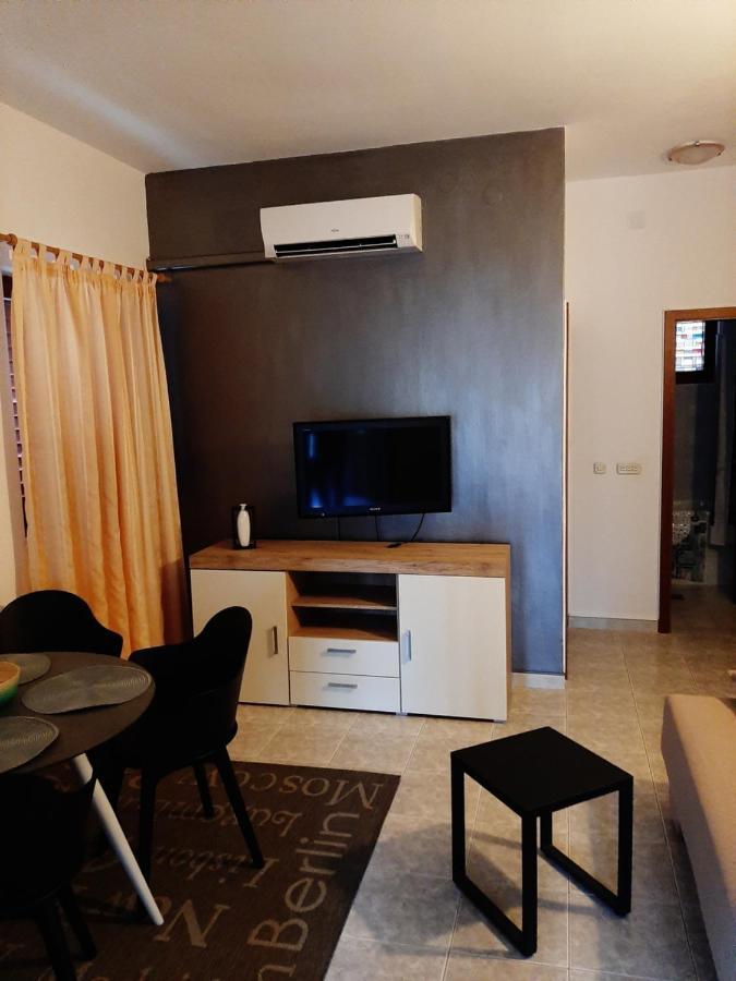 Apartments Ana And Vesna Pula Zewnętrze zdjęcie